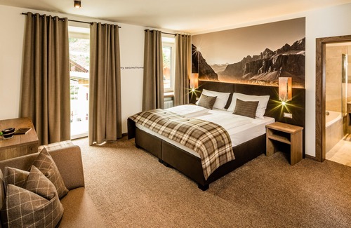 Santa Cristina Val Gardena Hotel | Hotel Touring
