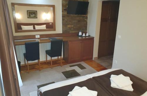 Kremna Hotel | Hotel Tara