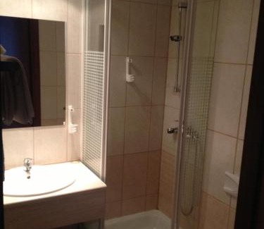 Marki Hotel | Hotel TenisHouse