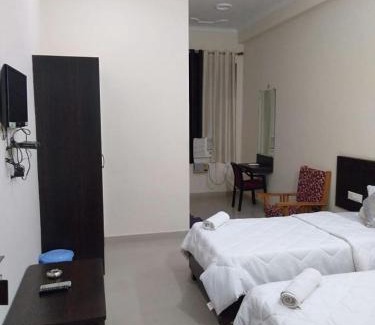 Kushinagar Cama Y Desayuno | Hotel the Ideal