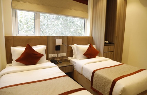 Sigra Hotel | HOTEL THE ROYAL VISTA