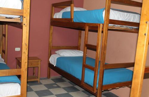 Banos de Agua Santa Hostal | Hotel Tungurahua