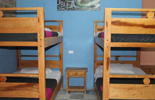 Banos de Agua Santa Hostal | Hotel Tungurahua