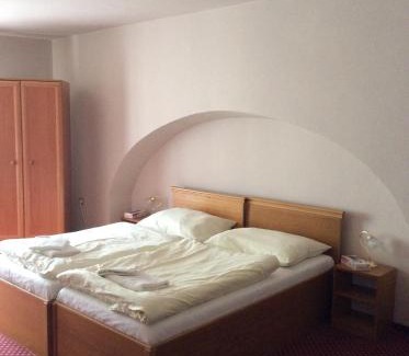 Pardubice Hotel | Hotel U Zlateho Andela