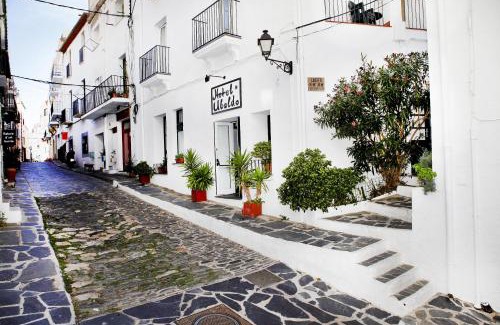 Cadaques Hotel | Hotel Ubaldo