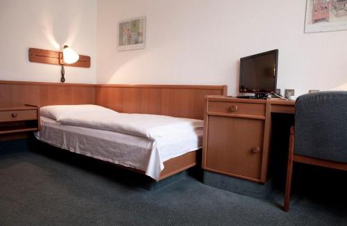 Bruckneudorf Hotel | Hotel Ungarische Krone