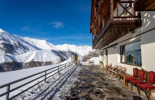 Kazbegi Hotel | Hotel VERANDA