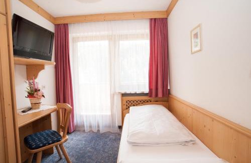 Santa Cristina Val Gardena Hotel | Hotel Vernel