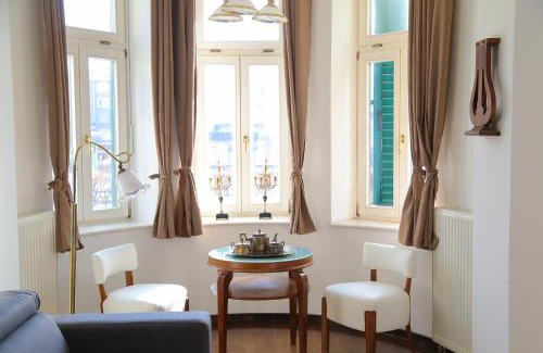 Ljubljana Hotel | Hotel Vila Katrca