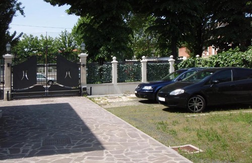 Marghera Hotel | Hotel Villa Adele