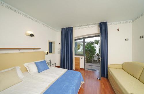 Torri del Benaco Hotel | Hotel Villa Carlotta