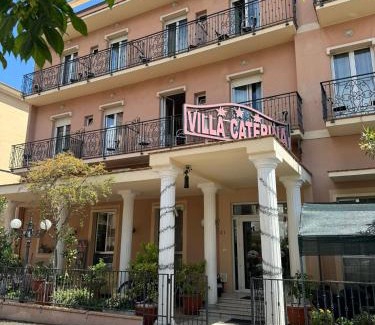 Marina Centro Hotel | Hotel Villa Caterina