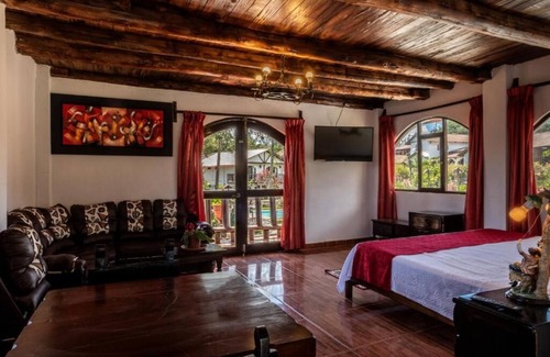 Chachapoyas Complejo | Hotel Villa de Paris