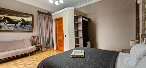 Kutaisi Cama Y Desayuno | Hotel Villa