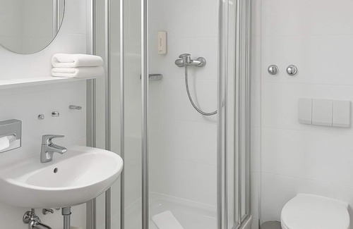 Suedvorstadt Hotel | Hotel Villa Noel – Central Station Dresden