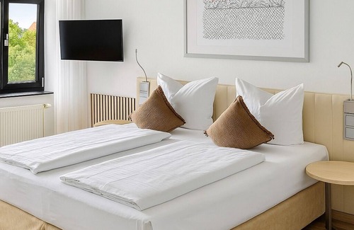 Suedvorstadt Hotel | Hotel Villa Noel – Central Station Dresden