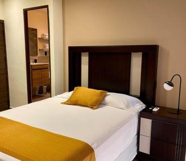 San Salvador Hotel | Hotel Villa Serena San Benito