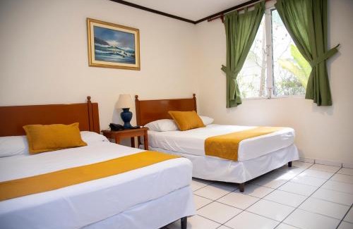 San Salvador Hotel | Hotel Villa Serena San Benito