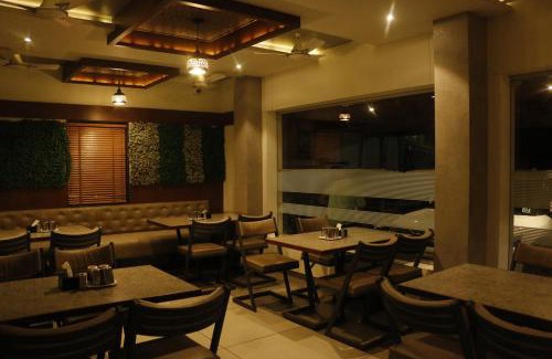Ajra Hotel | Hotel Vinod