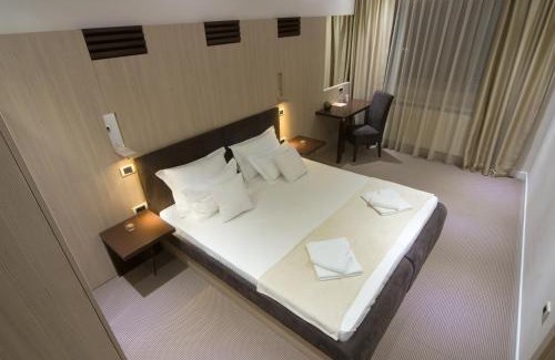 Kragujevac Cama Y Desayuno | Hotel Viva