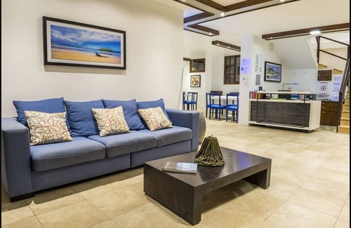 Puerto Villamil Hotel | Hotel Volcano