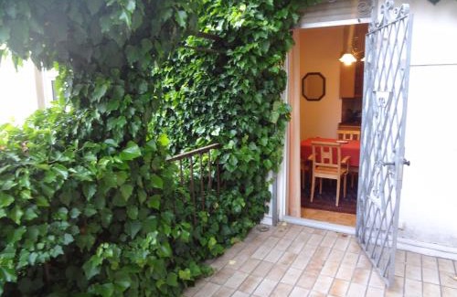 Bad Kissingen Apartamento | Hotel Weisses Haus