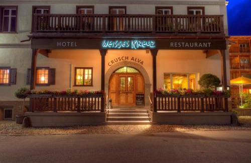 Berguen Hotel | Hotel Weisses Kreuz Bergün