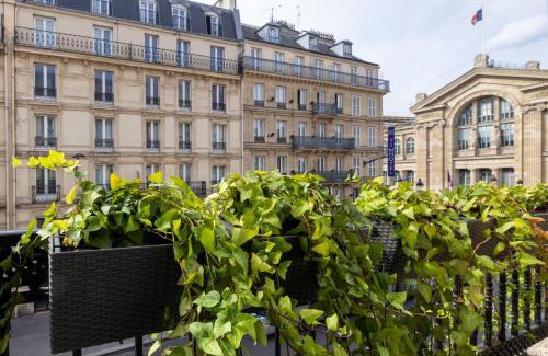 Saint-Vincent-de-Paul Hotel | Hotel Whistler - Gare du Nord