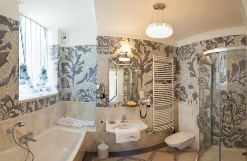 Kielce Hotel | Hotel Willa Hueta