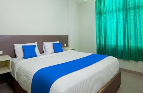 Pangururan Hotel | Hotel Wisata Samosir By Helocus