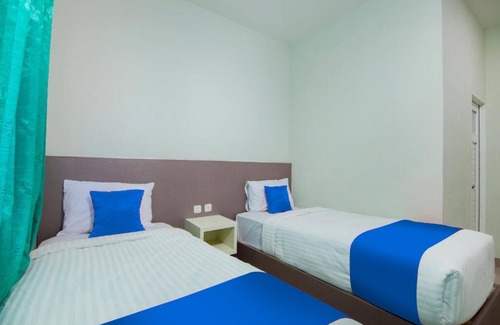 Pangururan Hotel | Hotel Wisata Samosir By Helocus