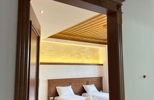 Gjirokaster Casa | Hotel with Castle View