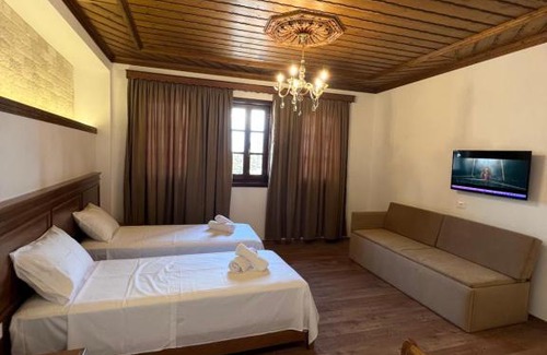 Gjirokaster Casa | Hotel with Castle View