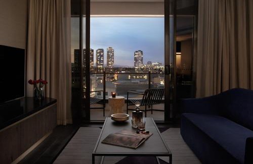 Fortitude Valley Hotel | Hotel X Brisbane Fortitude Vly, Vignette Collection by IHG