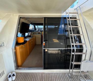 Sant Adria de Besos Alquiler De Eote | Hotel Yacht Sherte