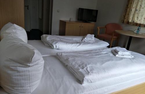 Hoppegarten Casa | Hotel Zum Grünen Tor