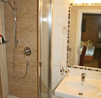 Laengenfeld Hotel | Hotel Zum Hirschen