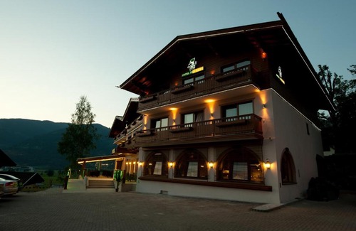 Kaprun Hotel | Hotel zur Burg