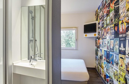 Solaize Hotel | hotelF1 Lyon Solaize Hotel