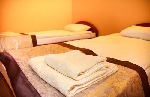 Tuszyn Casa | Hotelik Bej