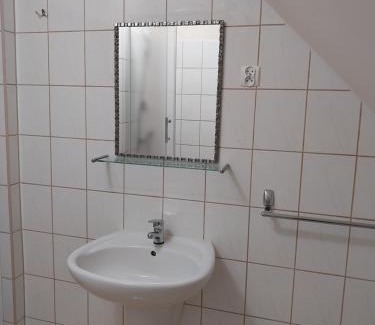 Siechnice Cama Y Desayuno | Hotelik pod Baranami