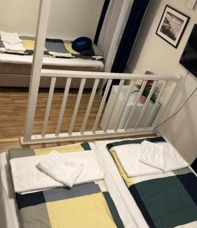Roslunda-Kronotorp Hotel | Hotell Lamar