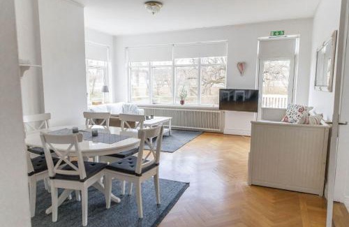 Roslunda-Kronotorp Apartamento | Hotell Villa Rönne