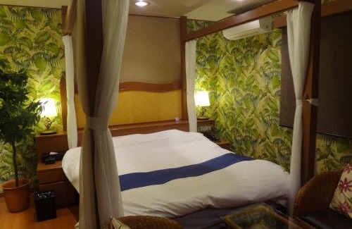 Nankoku Hotel | hotelLUANA 18歳未満入場禁止