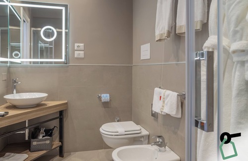 Mondello Hotel | Hotiday Room Collection - Mondello