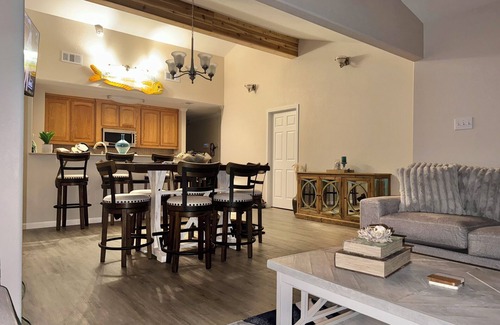 Flour Bluff Casa | Hotrod & TT's Great Adventures, Dog Friendly Canal Waterfront on Laguna Madre