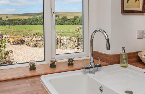 Hexham Cabaña | HOTT COTTAGE, family friendly, with a garden in Bellingham