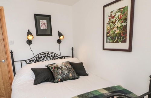 Hexham Cabaña | HOTT COTTAGE, family friendly, with a garden in Bellingham