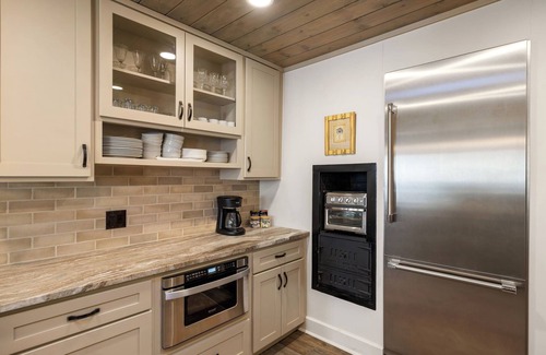 Weaverville Cabina | Hottub/Arcade/Historic Cabin/Mins to AVL & WVL