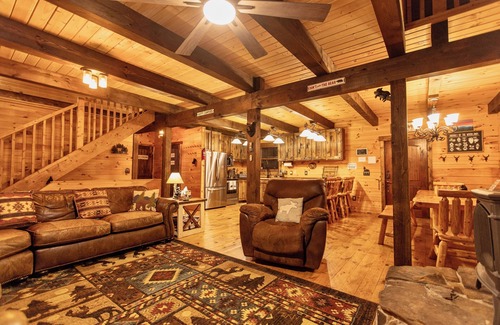 Mount Jackson Cabina | HotTub, Gym, Theater, PetFriendly, 8min to slopes!